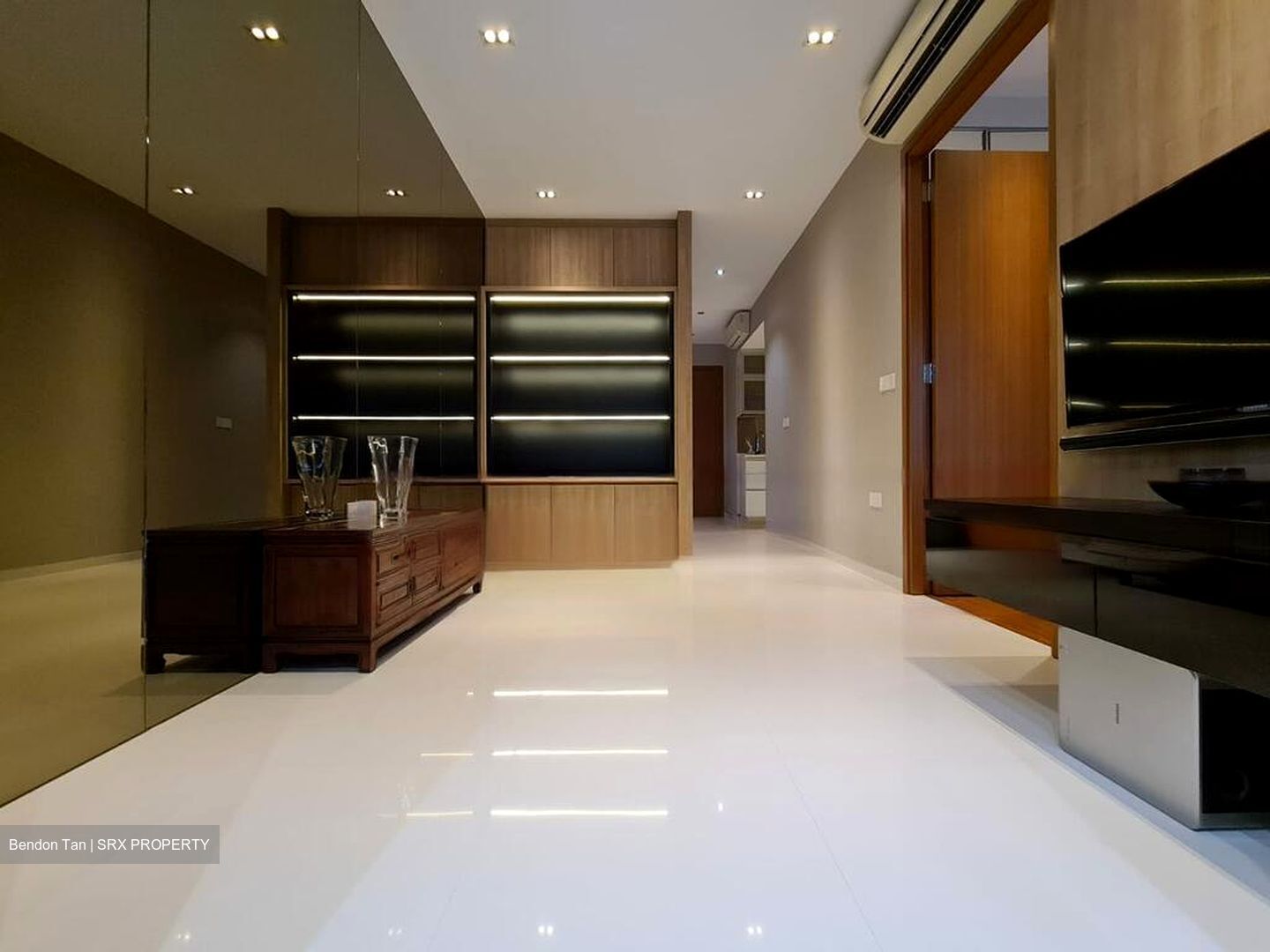 RV Suites (D10), Apartment #449604681